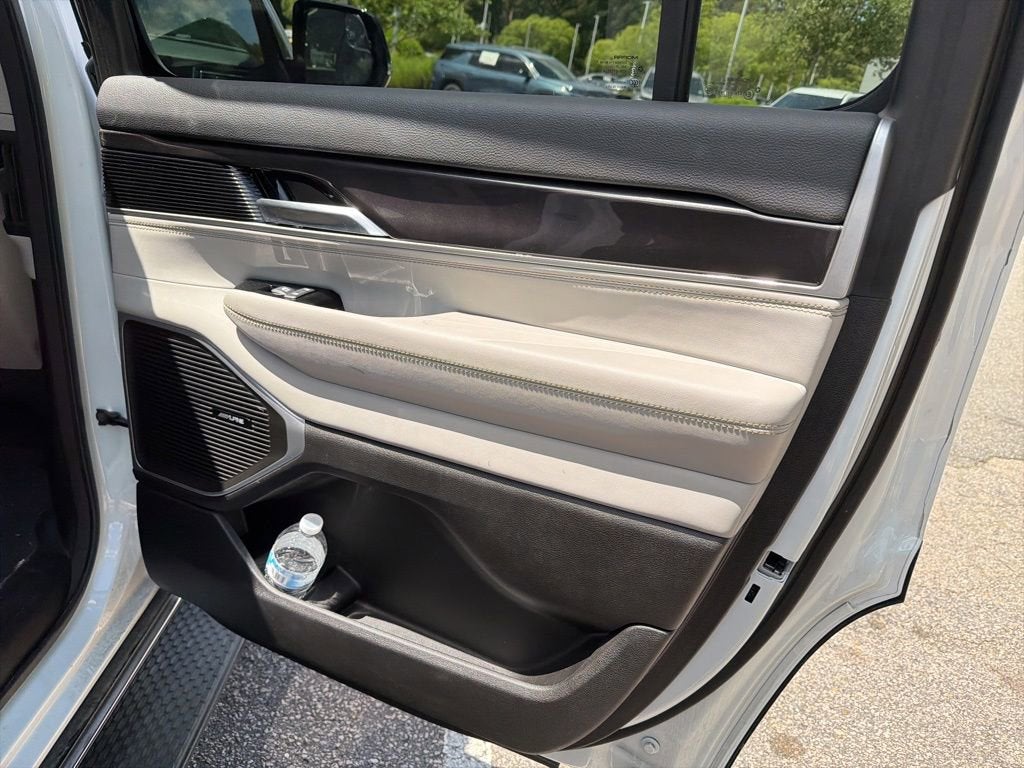 2024 Jeep Wagoneer Series I 4x2