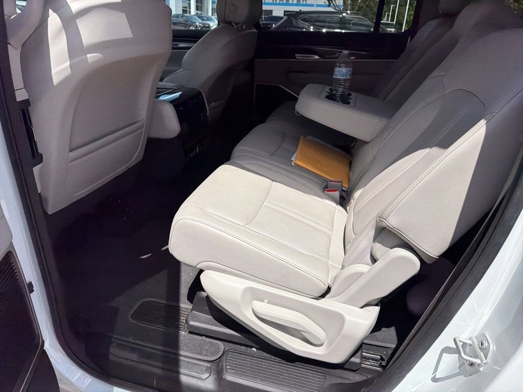 2024 Jeep Wagoneer Series I 4x2