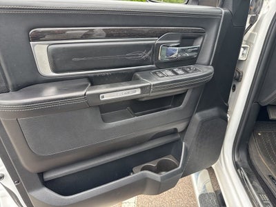 2017 RAM 1500 Limited Crew Cab 4x4 5'7" Box