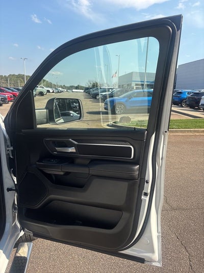 2025 RAM 1500 Big Horn Crew Cab 4x4 5'7" Box