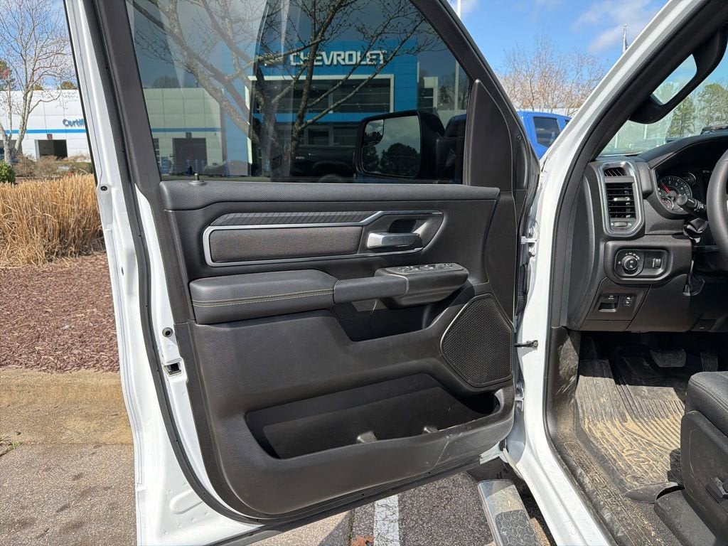 2025 RAM 1500 Big Horn Crew Cab 4x4 5'7" Box