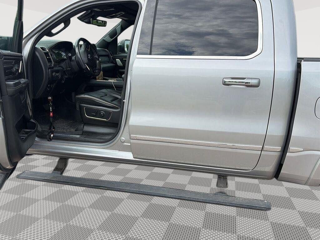 2021 RAM 1500 Limited Crew Cab 4x4 5'7" Box