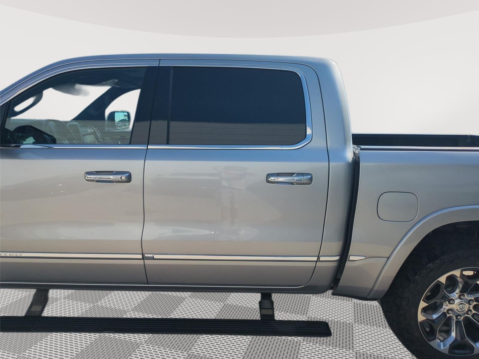 2021 RAM 1500 Limited Crew Cab 4x4 5'7" Box