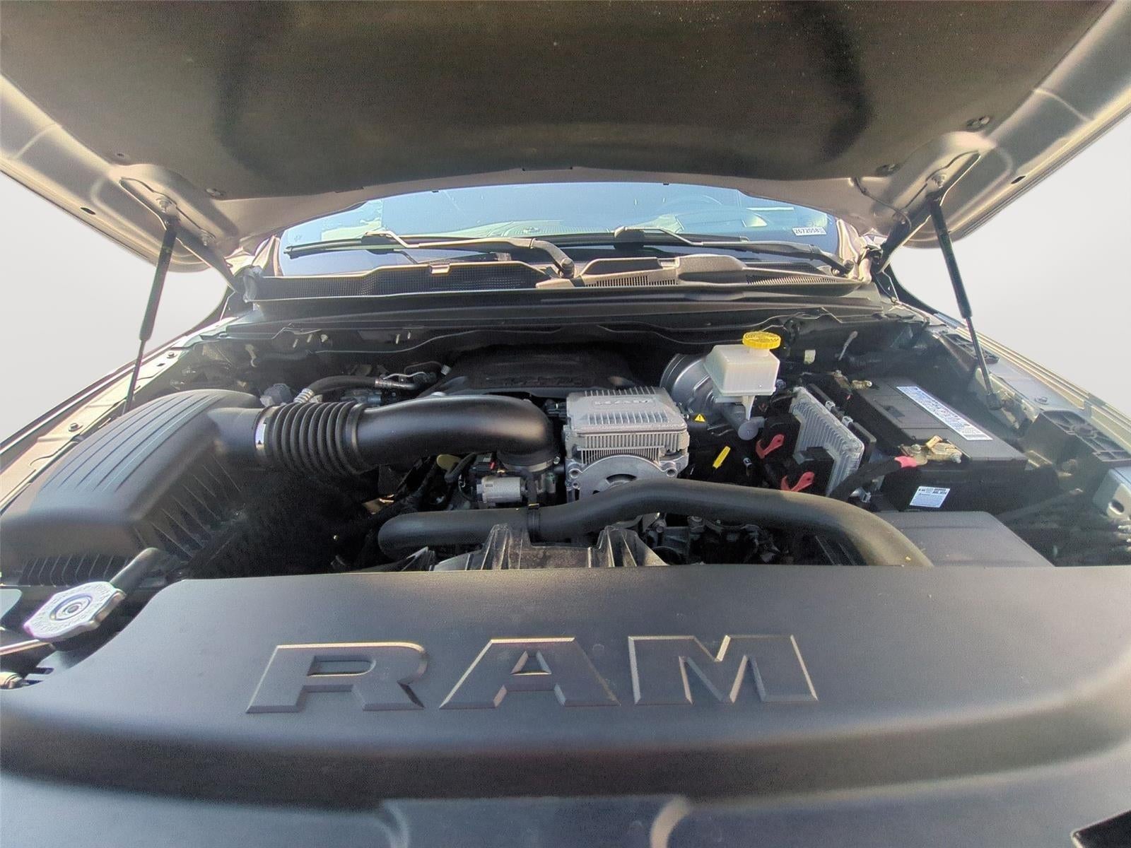 2021 RAM 1500 Limited Crew Cab 4x4 5'7" Box