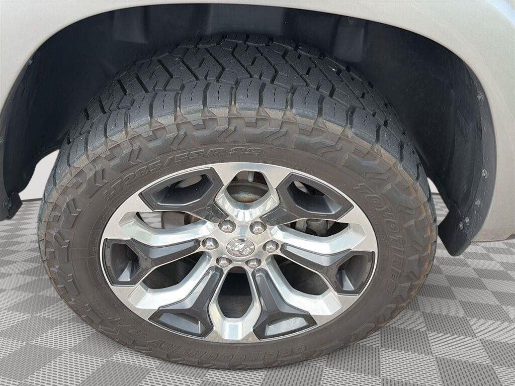 2021 RAM 1500 Limited Crew Cab 4x4 5'7" Box