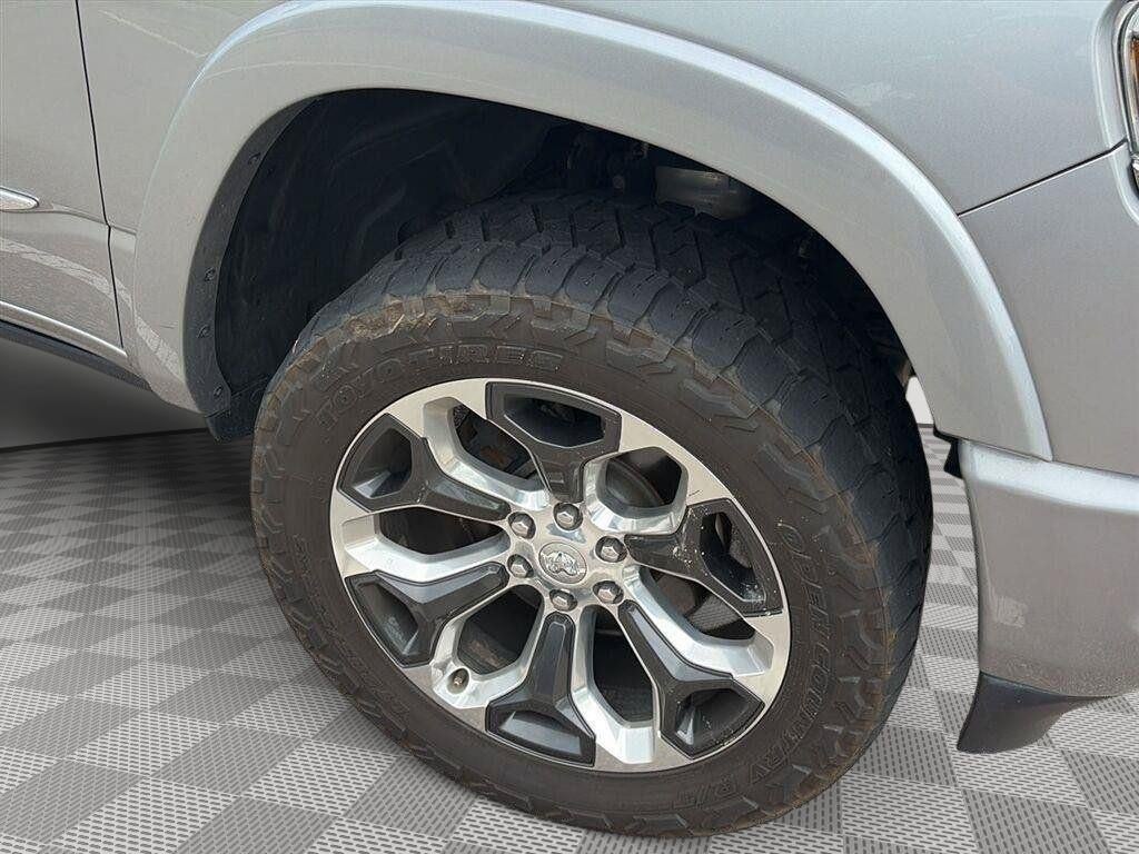 2021 RAM 1500 Limited Crew Cab 4x4 5'7" Box