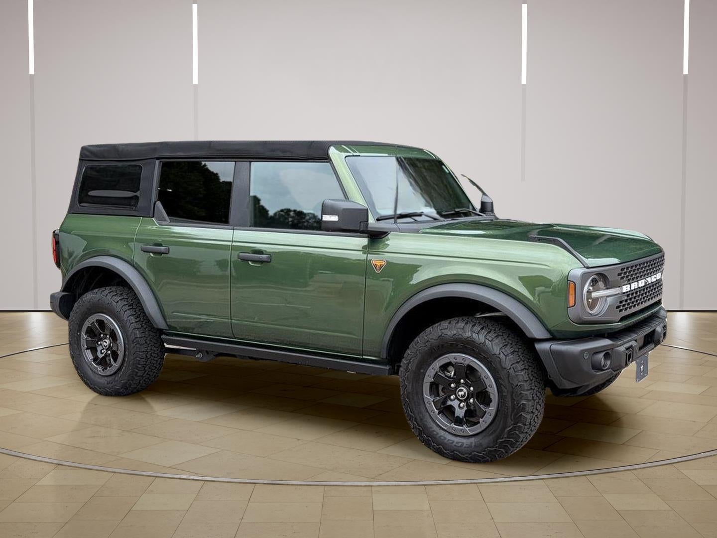2023 Ford Bronco Base
