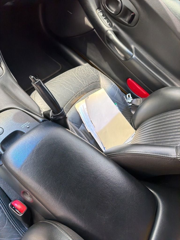 2004 Chevrolet Corvette 2dr Convertible