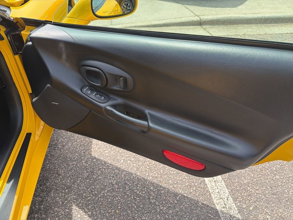 2004 Chevrolet Corvette 2dr Convertible