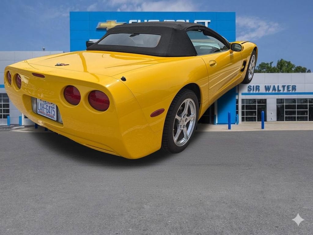 2004 Chevrolet Corvette 2dr Convertible