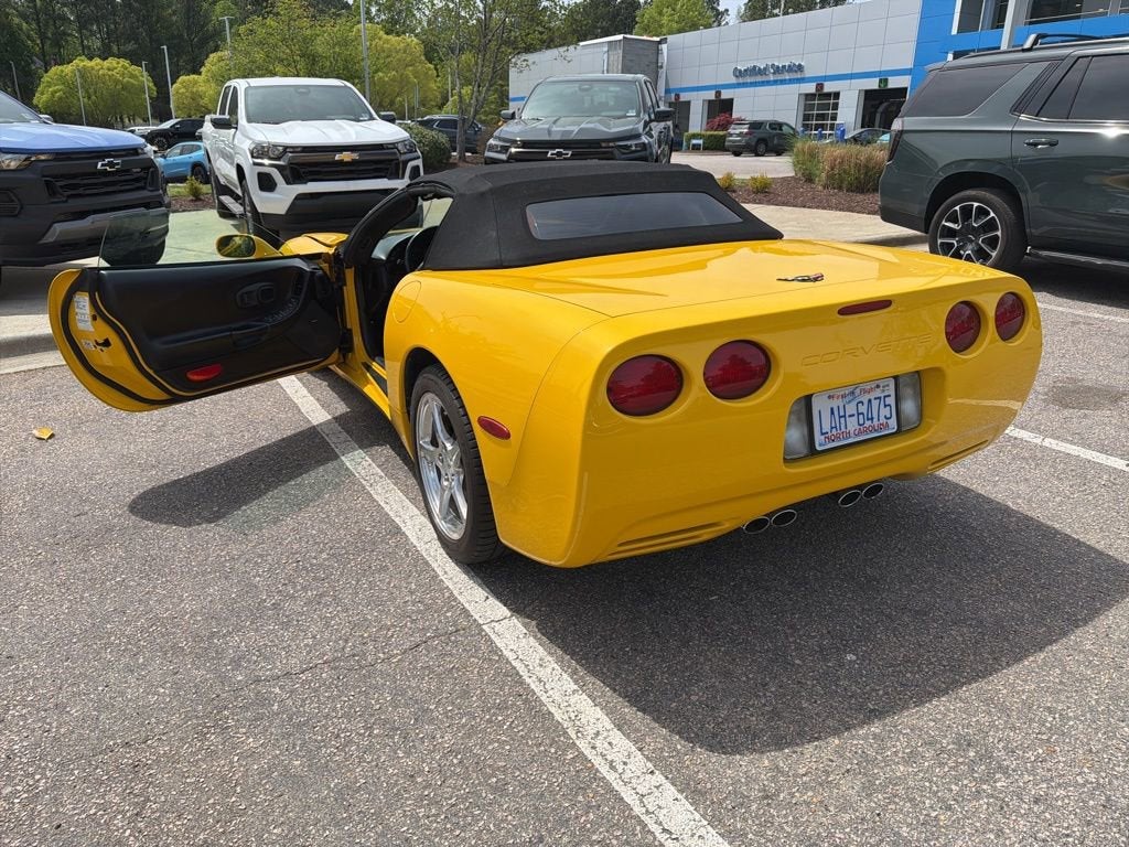 2004 Chevrolet Corvette 2dr Convertible