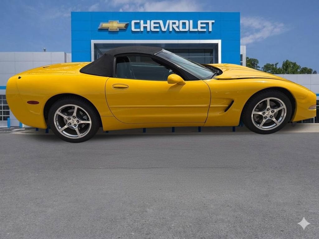 2004 Chevrolet Corvette 2dr Convertible