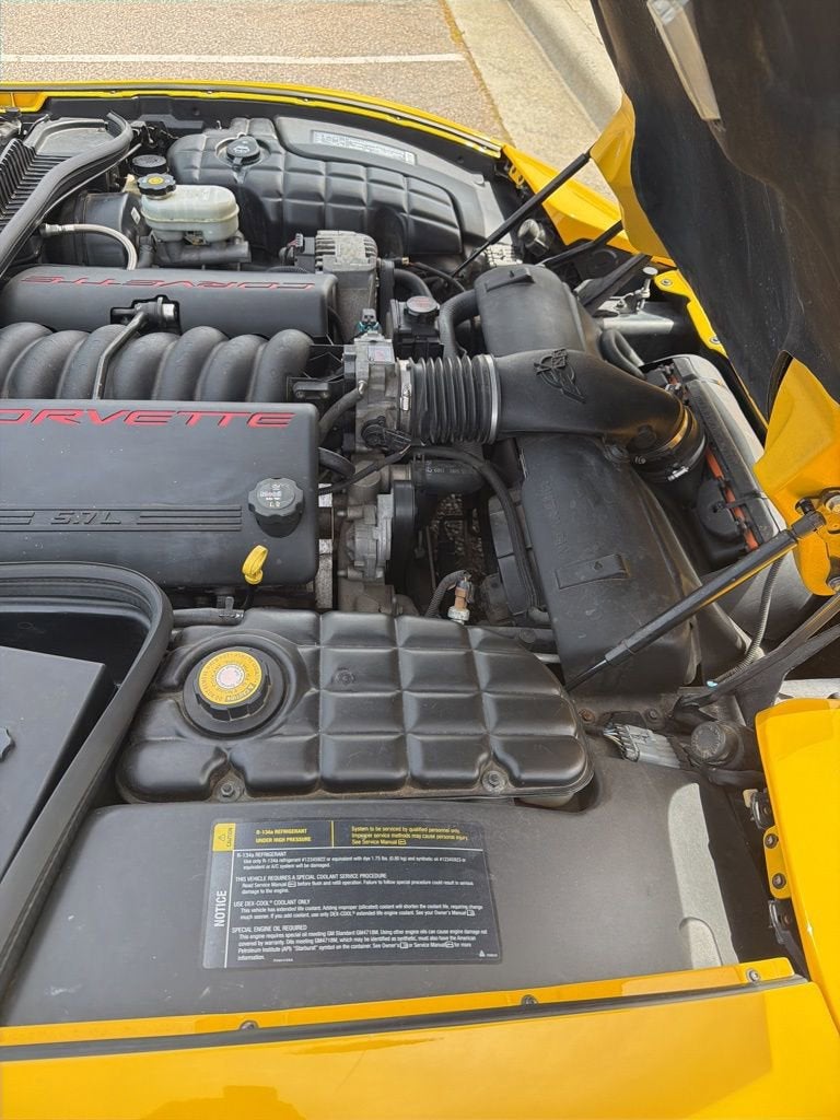 2004 Chevrolet Corvette 2dr Convertible