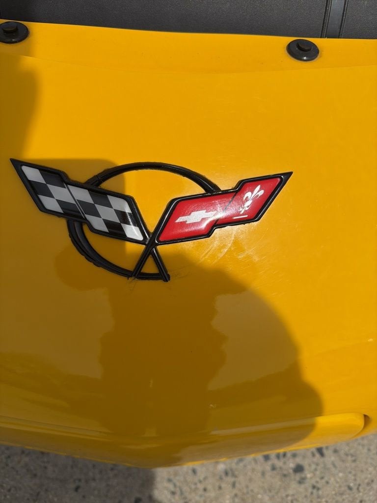 2004 Chevrolet Corvette 2dr Convertible