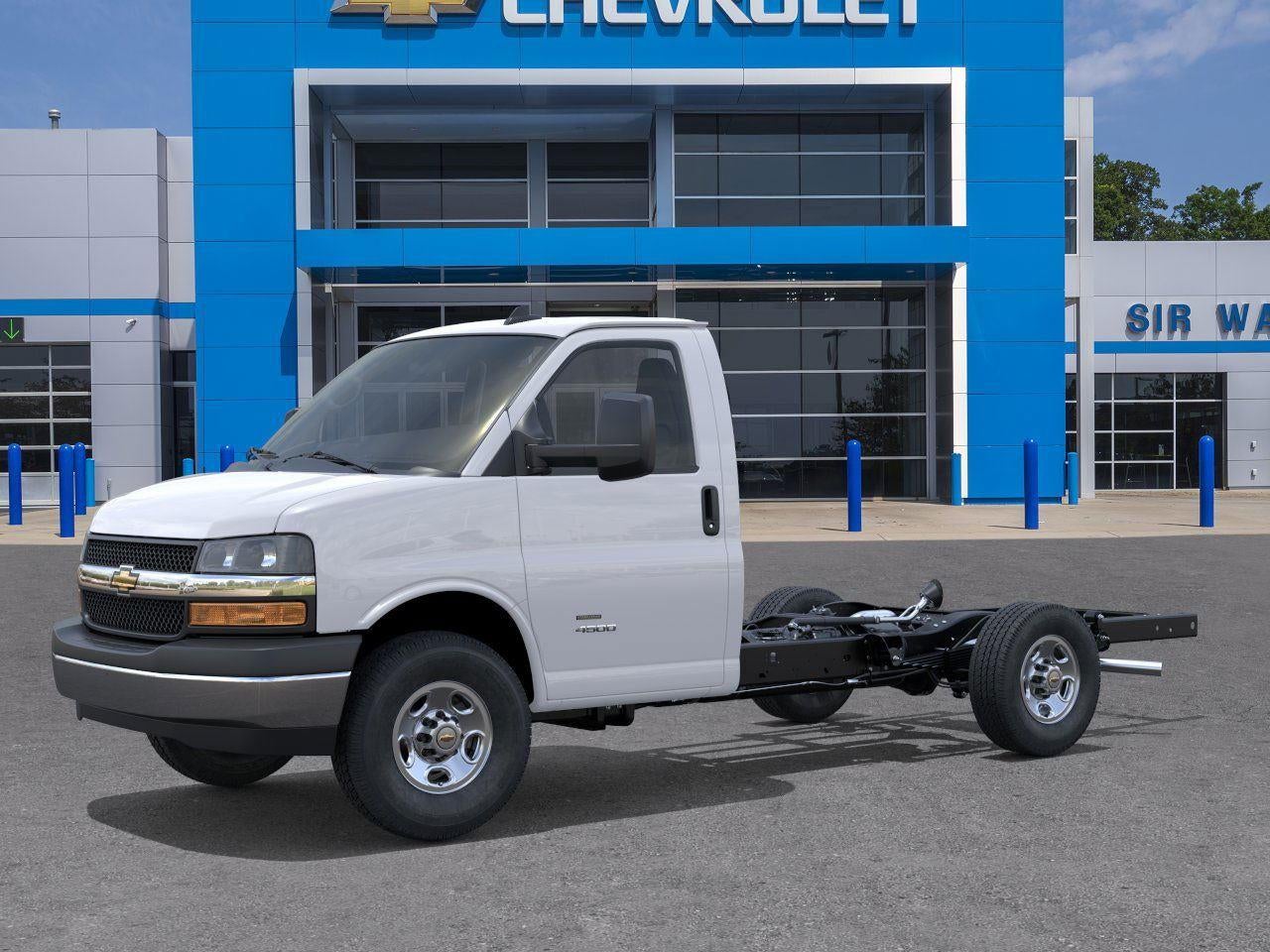 2025 Chevrolet Express Cutaway 3500 1WT