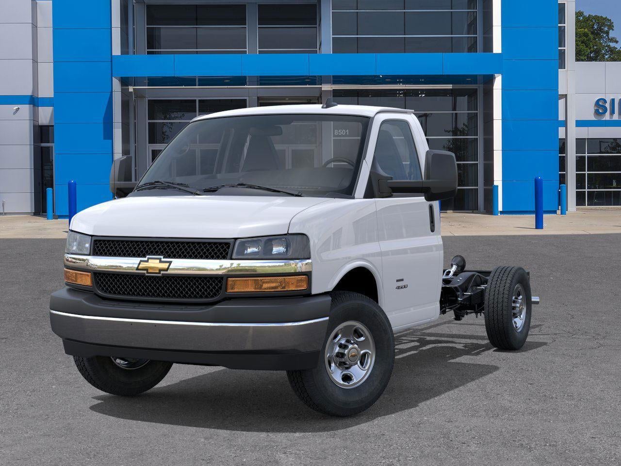 2025 Chevrolet Express Cutaway 3500 1WT