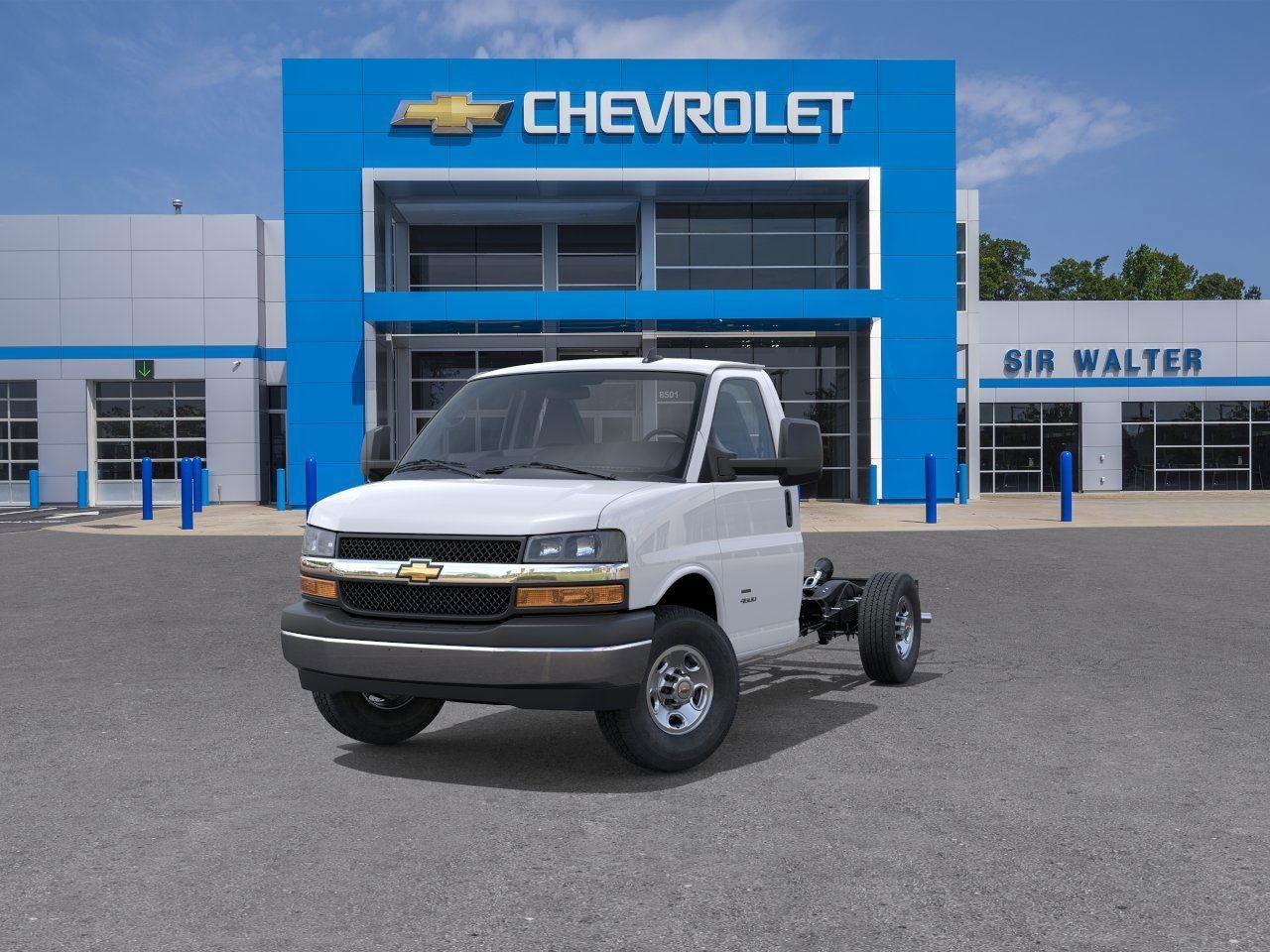 2025 Chevrolet Express Cutaway 3500 1WT