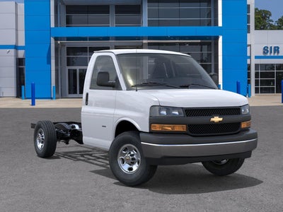 2026 Chevrolet Express Cutaway 3500 1WT