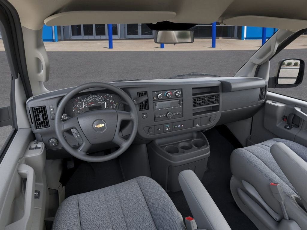 2026 Chevrolet Express Cutaway 3500 1WT