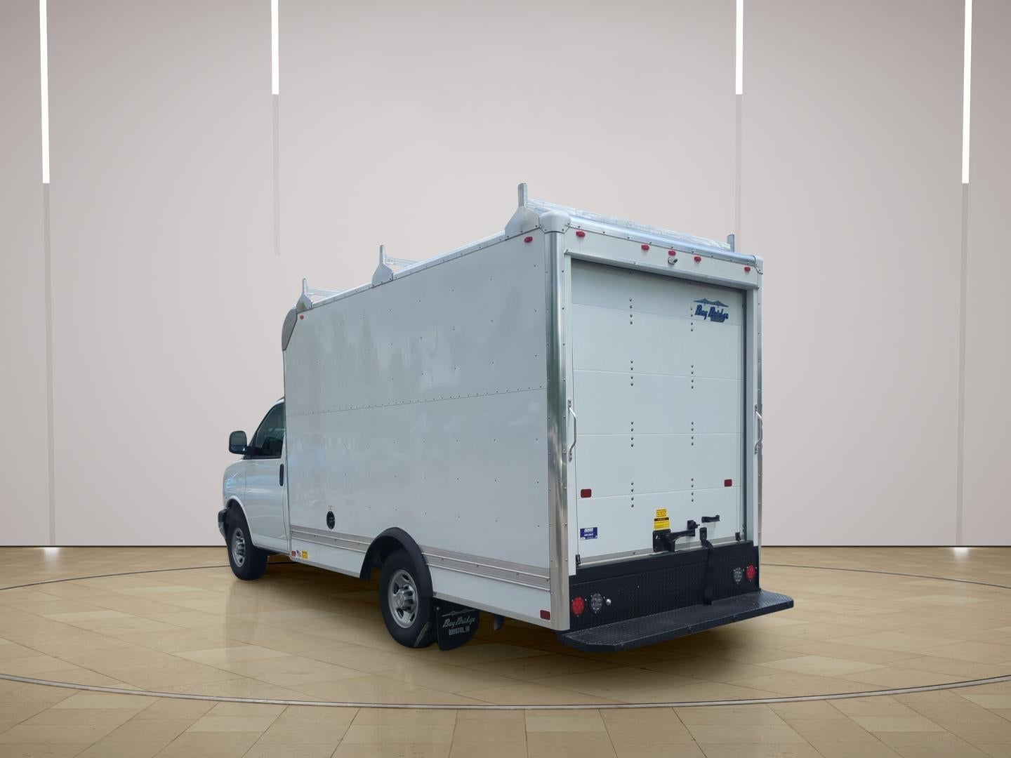 2026 Chevrolet Express Cutaway 3500 1WT