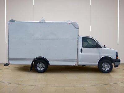 2026 Chevrolet Express Cutaway 3500 1WT