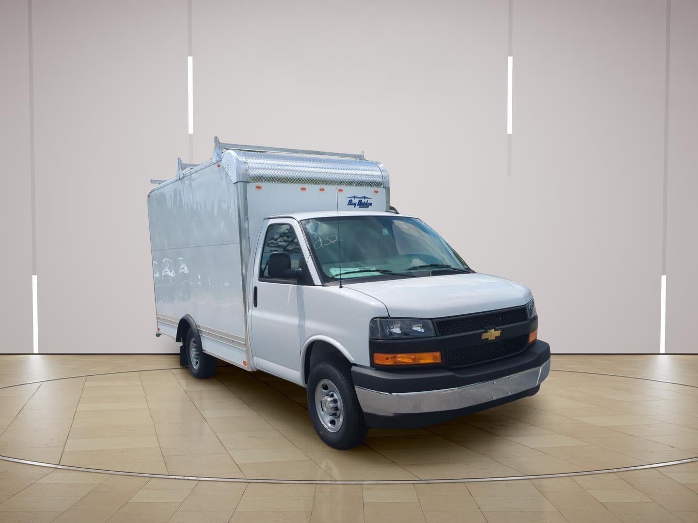 2026 Chevrolet Express Cutaway 3500 1WT