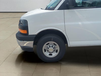 2026 Chevrolet Express Cutaway 3500 1WT
