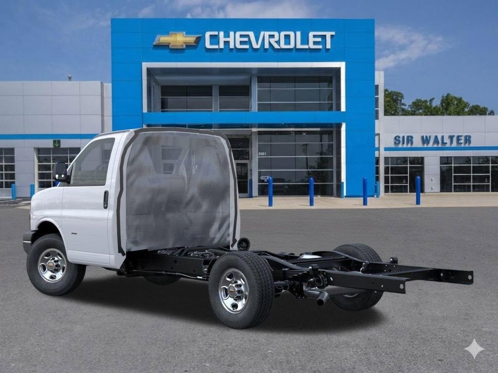 2026 Chevrolet Express Cutaway 3500 1WT