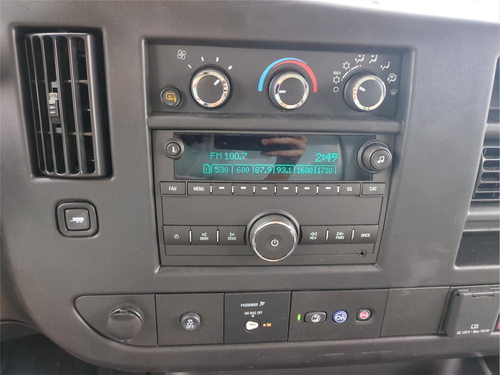 2026 Chevrolet Express Cutaway 3500 1WT