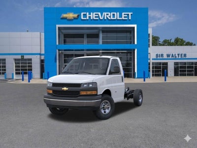 2026 Chevrolet Express Cutaway 3500 1WT