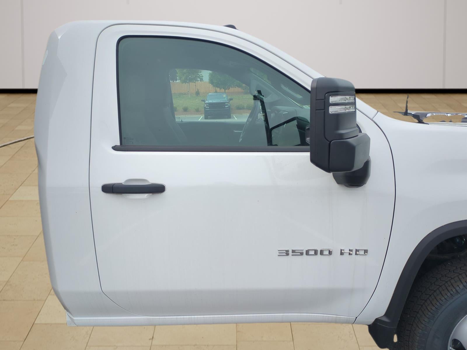 2025 Chevrolet Silverado 3500 HD Chassis Cab Work Truck