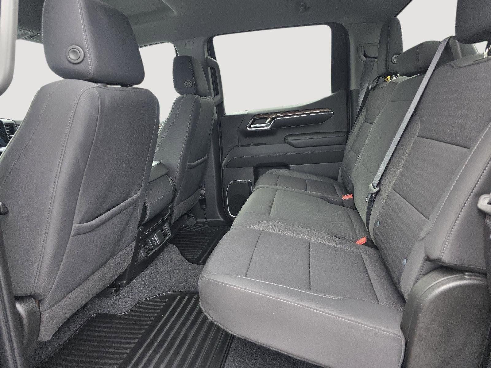 2022 Chevrolet Silverado 1500 LT (2FL)