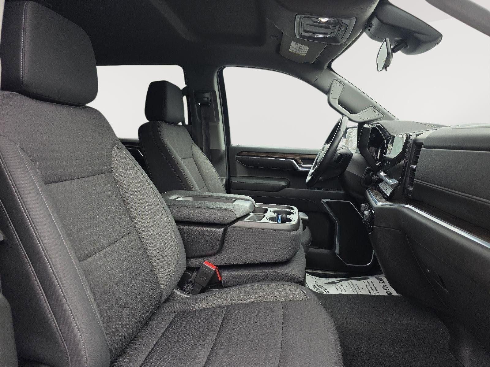 2022 Chevrolet Silverado 1500 LT (2FL)