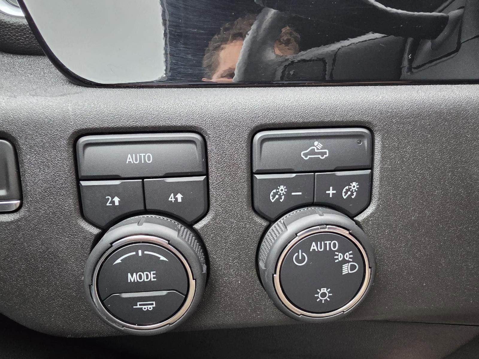 2022 Chevrolet Silverado 1500 LT (2FL)