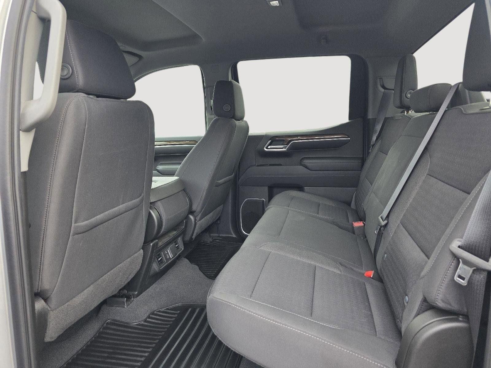 2022 Chevrolet Silverado 1500 LT (2FL)