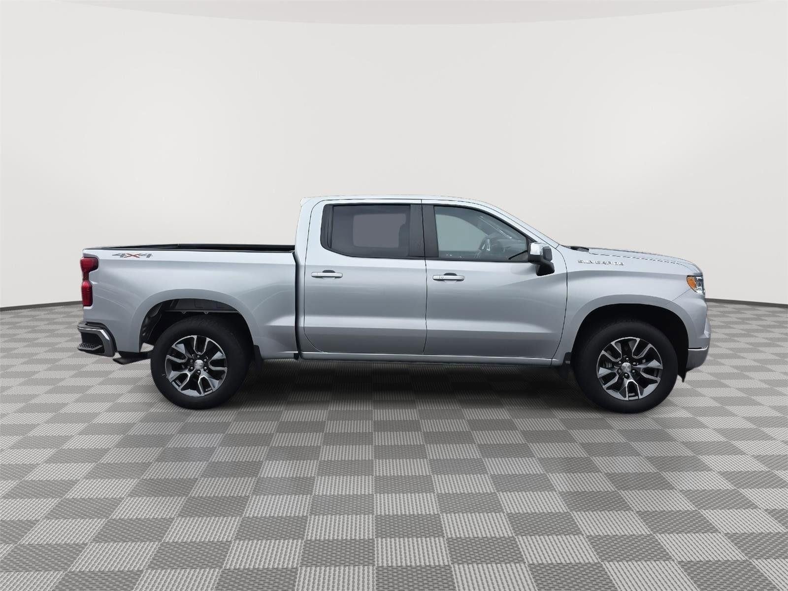 2022 Chevrolet Silverado 1500 LT (2FL)