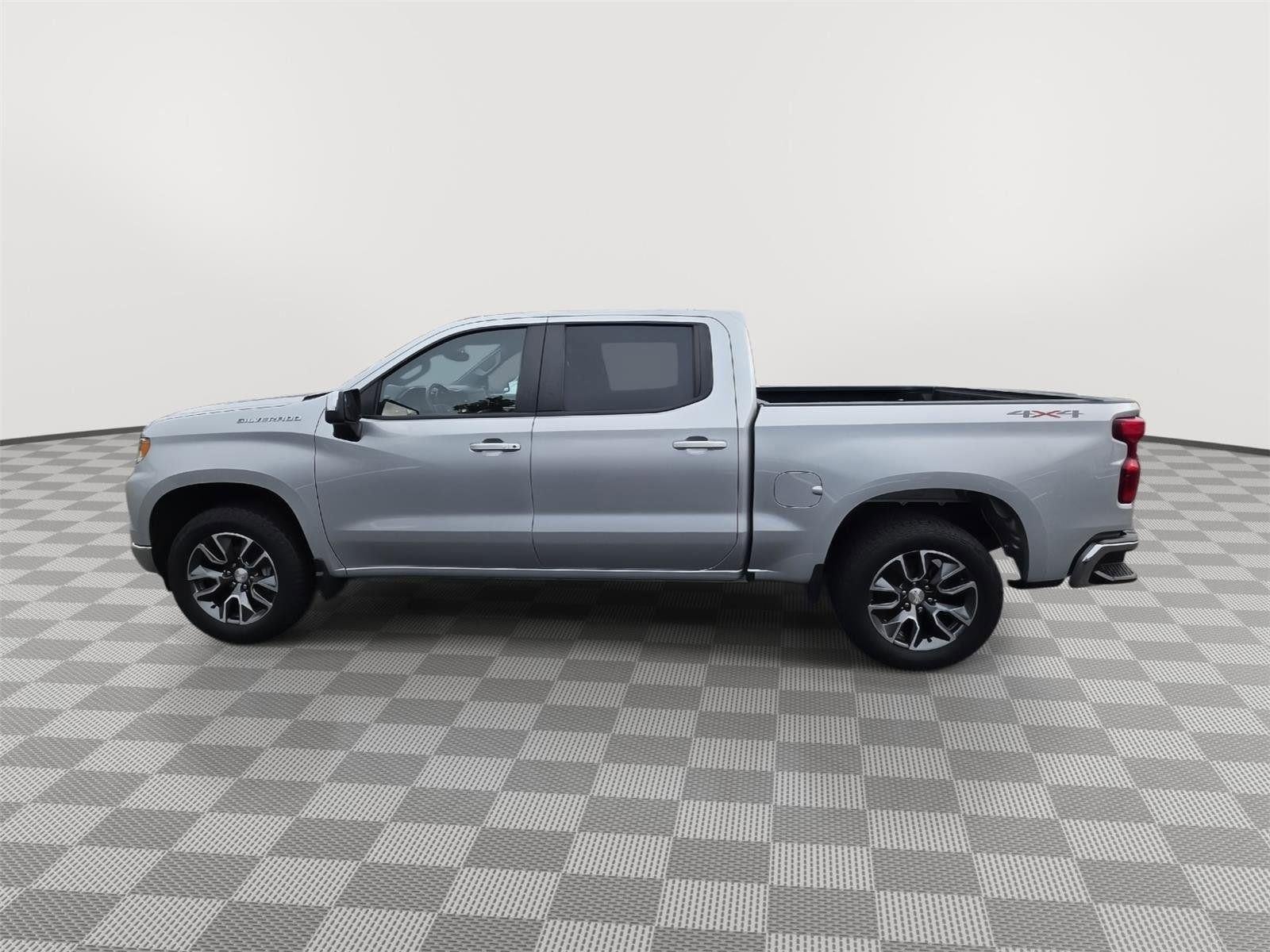 2022 Chevrolet Silverado 1500 LT (2FL)