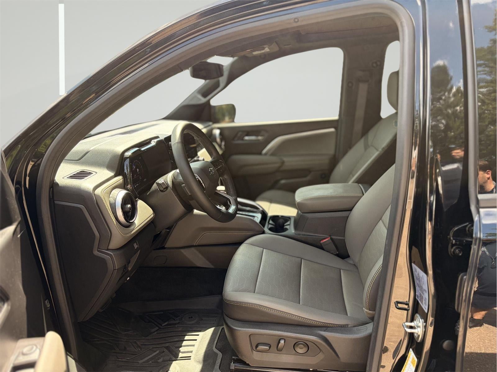2025 Chevrolet Colorado ZR2