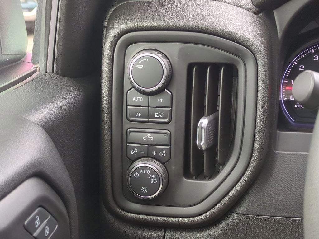 2019 Chevrolet Silverado 1500 Custom