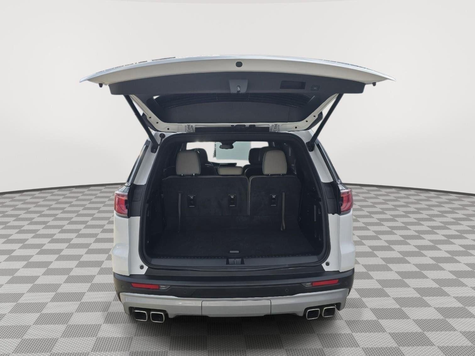 2024 GMC Acadia Elevation
