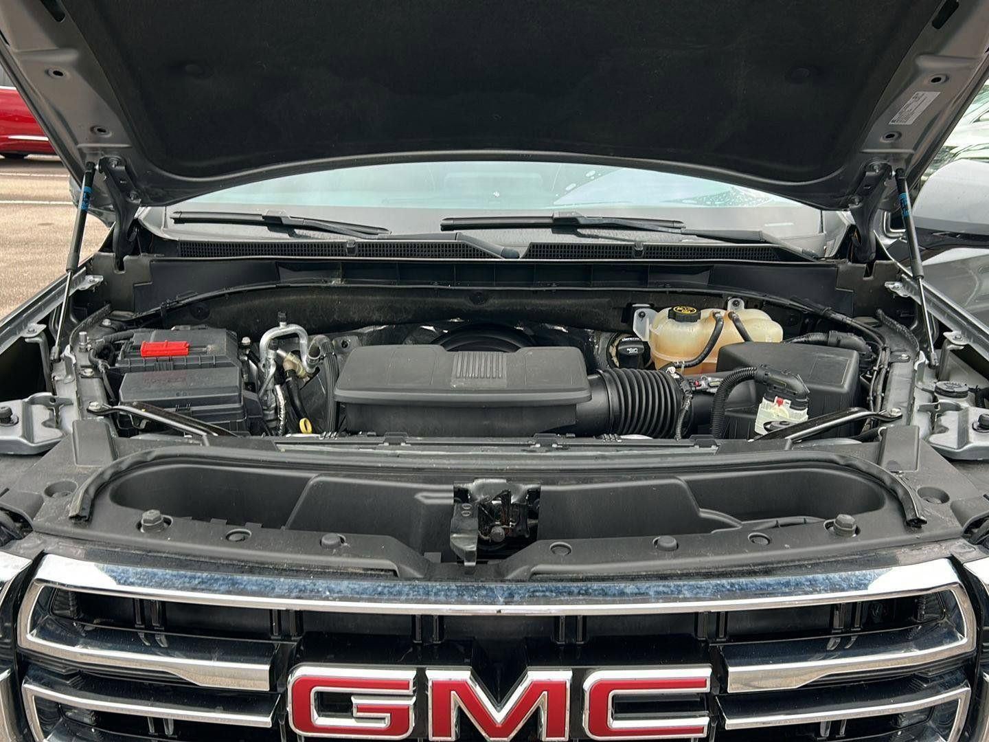 2022 GMC Yukon SLT