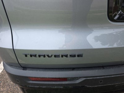 2024 Chevrolet Traverse LT