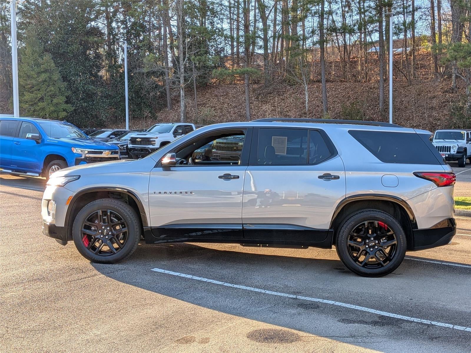 2023 Chevrolet Traverse Premier