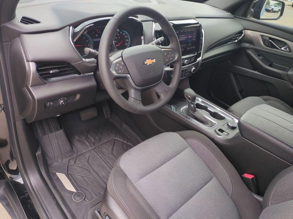 2024 Chevrolet Traverse Limited LT Cloth