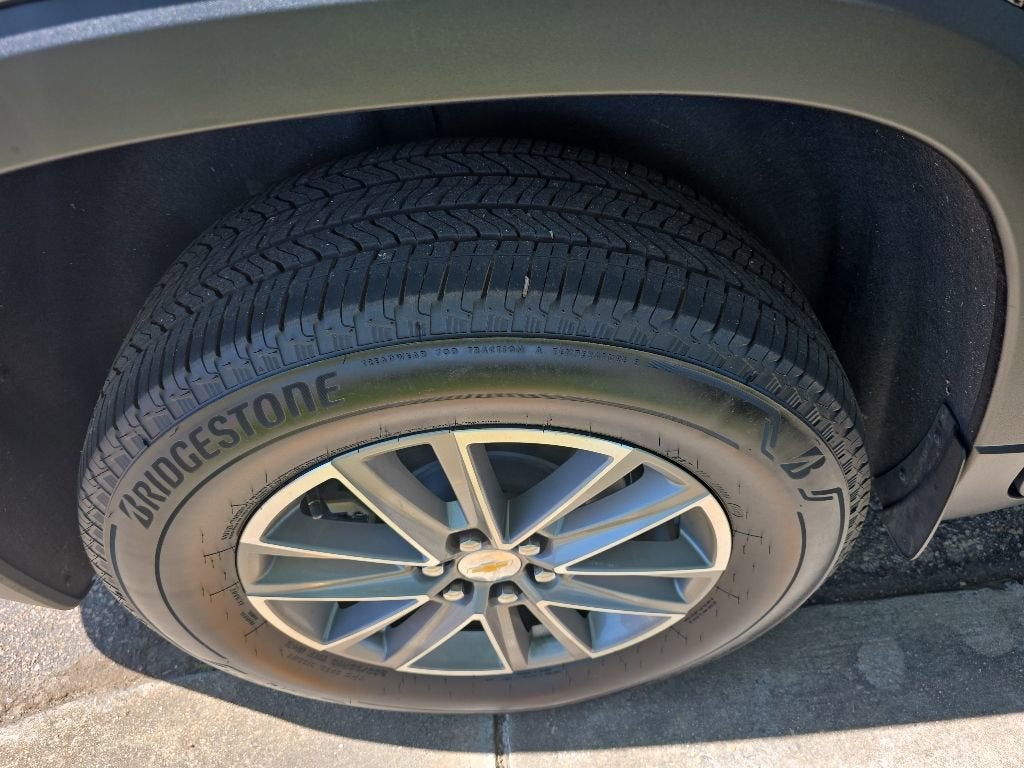 2024 Chevrolet Traverse Limited LT Cloth