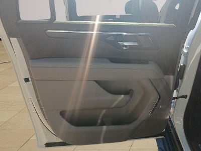 2027 Chevrolet Suburban LT