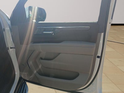 2027 Chevrolet Suburban LT