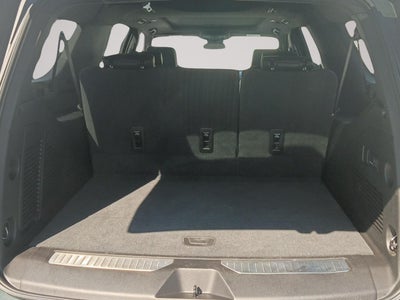 2025 Chevrolet Suburban RST