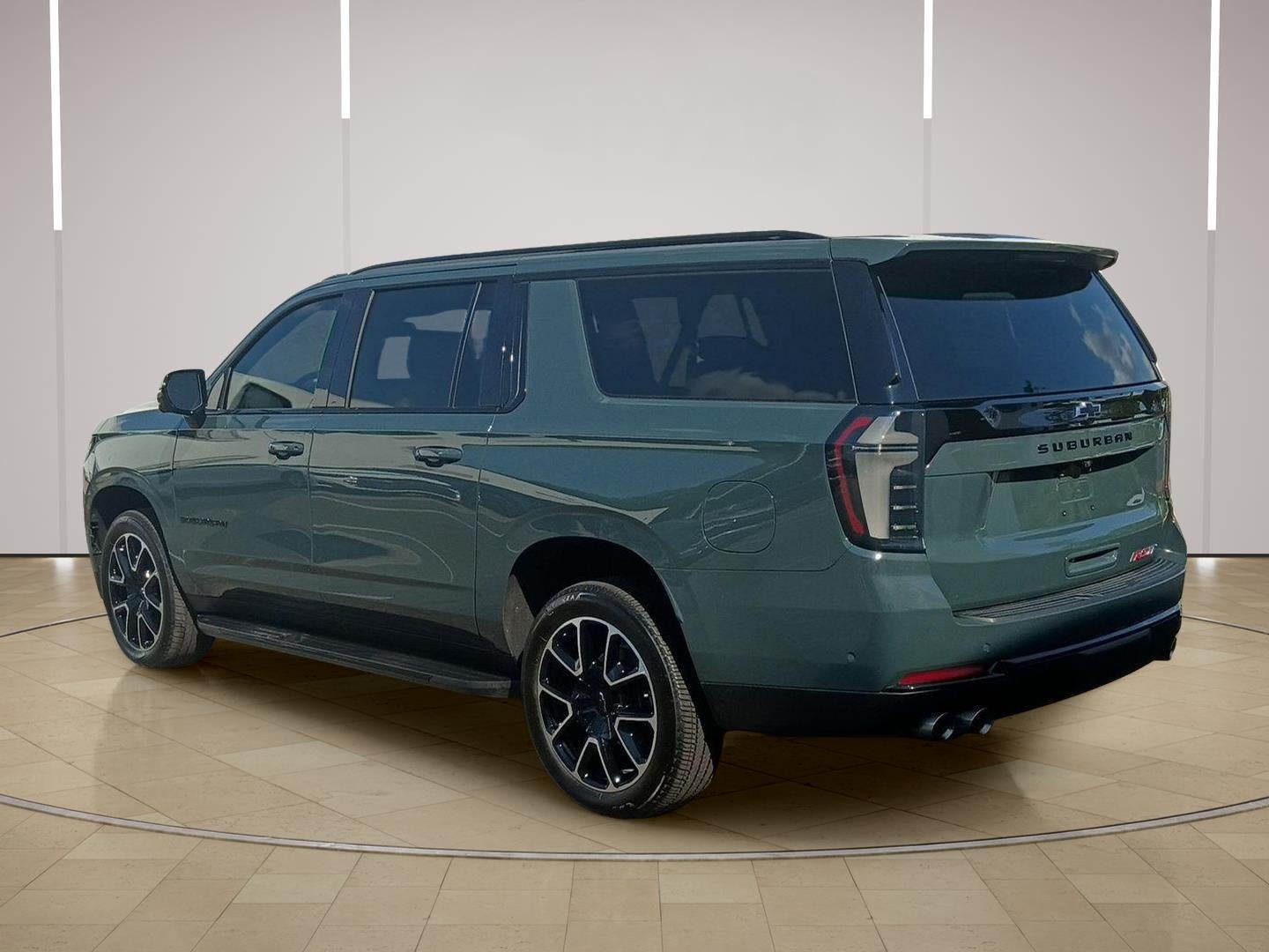 2025 Chevrolet Suburban RST