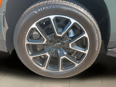 2025 Chevrolet Suburban RST
